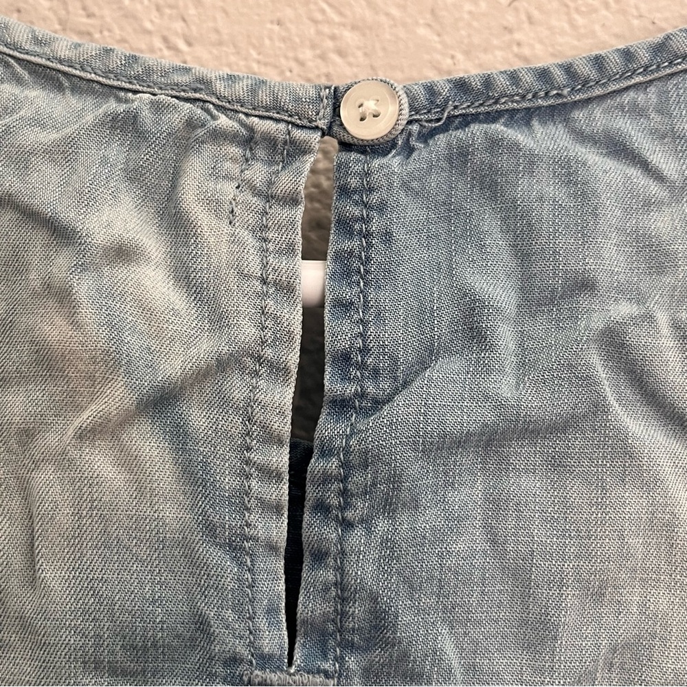 Anthropologie Cloth & Stone Sky Blue Denim Style Tank Top size medium - Picture 4 of 5